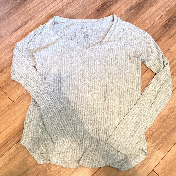 Mint green long sleeve - Picture 1 of 1